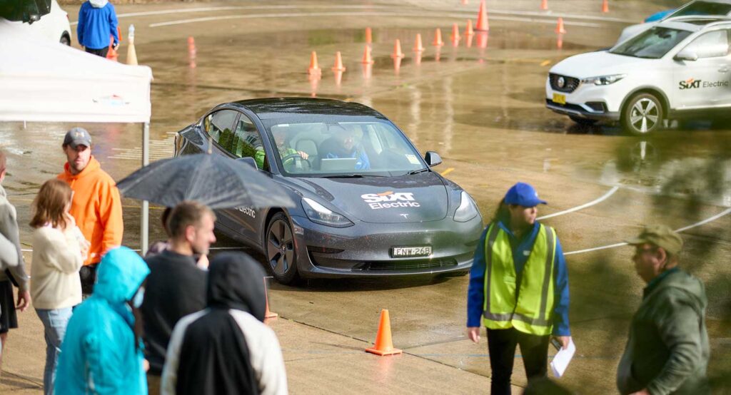 Take part in an electric vehicle drive and information day